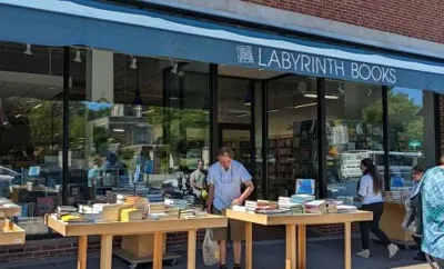 Labyrinth Books, business photo 1