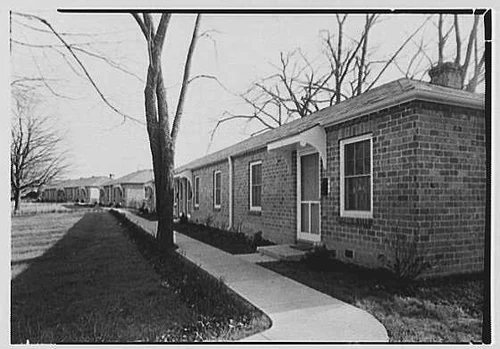 Princeton Housing, Maple Terrace, Princeton, New Jersey. LOC gsc.5a15568